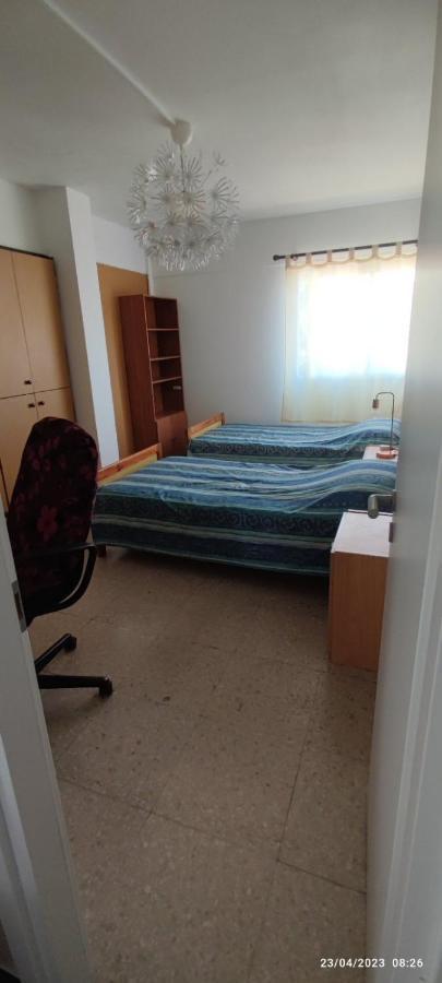 Private Bedroom Paphos Central Buitenkant foto